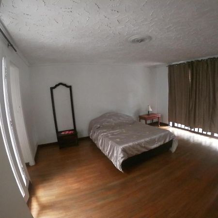 Le VI Hostal Medellín Kültér fotó