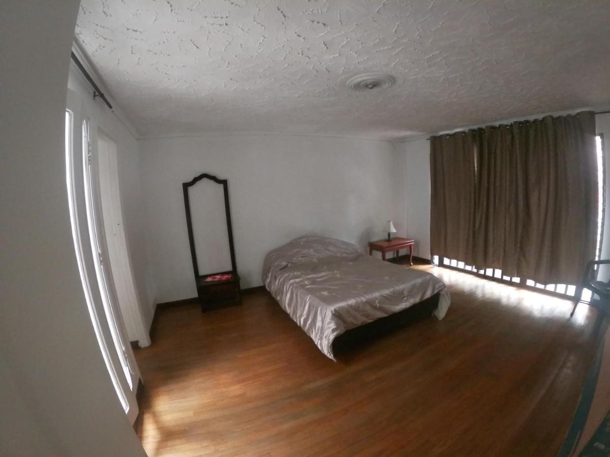 Le VI Hostal Medellín Kültér fotó