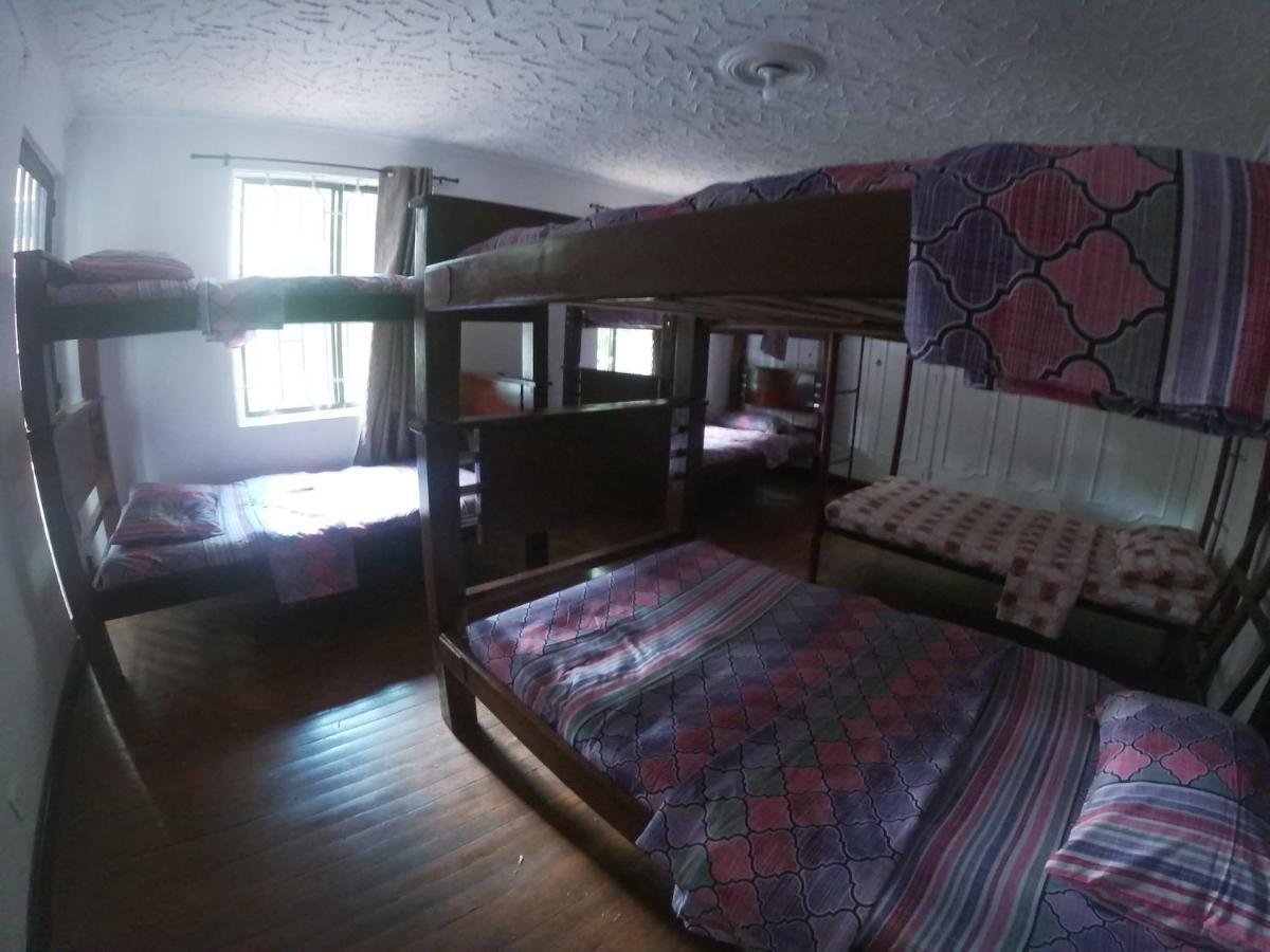 Le VI Hostal Medellín Kültér fotó
